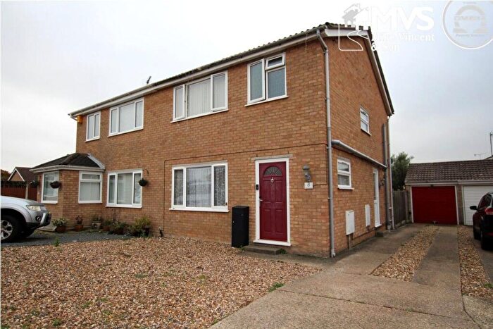 4 Bedroom Semi Detached House For Sale In Fairlop Close, Clacton-On-Sea, CO15