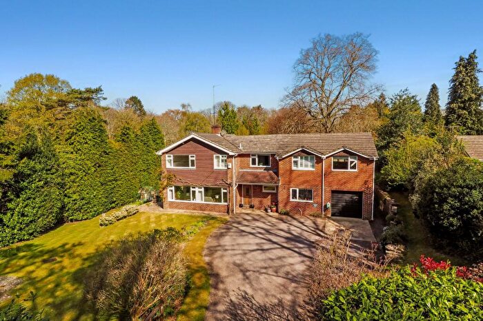 5 Bedroom Detached House For Sale In Hill Brow, Liss, Hampshire, GU33