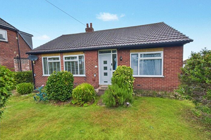 2 Bedroom Bungalow For Sale In Armley Grange Rise, Leeds, West Yorkshire, LS12