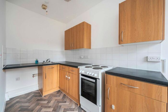 1 Bedroom Flat To Rent In Amberley Road, Maida Vale, London, W9