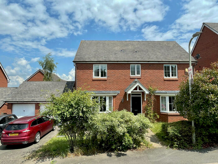 4 Bedroom Detached House For Sale In Catherton Road, Cleobury Mortimer, DY14