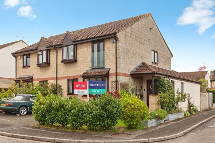 4 Bedroom Semi Detached House For Sale In Staunton Fields, Bristol, Somerset, BS14