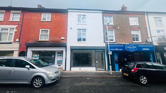 4 Bedroom Flat To Rent In Albion Street, Dunstable, LU6
