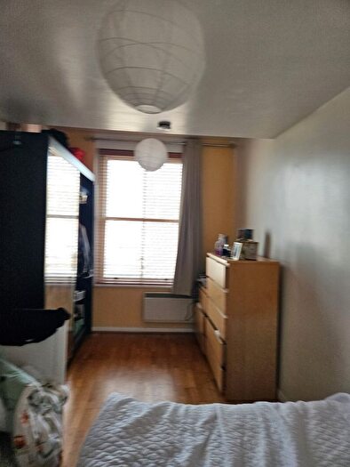 1 Bedroom Flat To Rent In North End Road, London, SW6