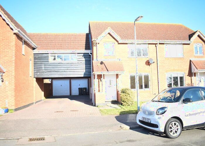 3 Bedroom Property To Rent In Harter Avenue, Cranfield, Bedford, Bedfordshire., MK43
