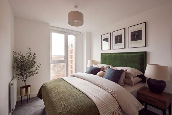 3 Bedroom Apartment To Rent In The Junction Leeds, LS12