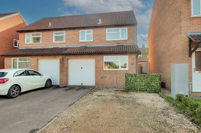 3 Bedroom Semi-Detached House To Rent In The Teasels, Warminster, BA12
