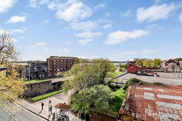 2 Bedroom Flat For Sale In High Street, Southampton, SO14