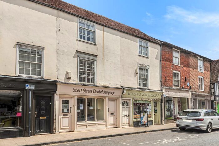 2 Bedroom Apartment To Rent In Abingdon, Oxfordshire, OX14