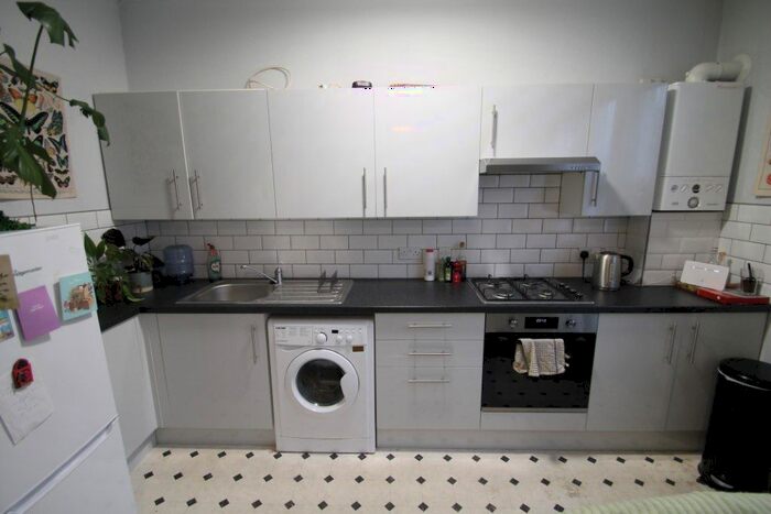 Property To Rent In George Lane, South Woodford, E18