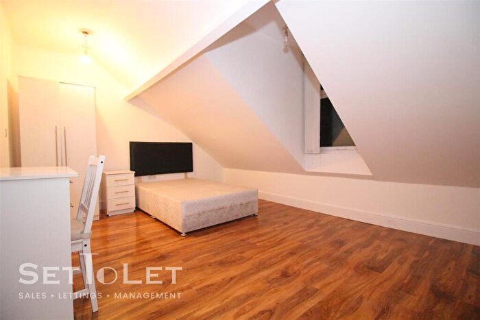 4 Bedroom Flat To Rent In Brazil Street, Leicester, LE2