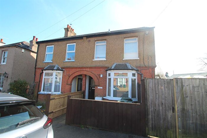 1 Bedroom Maisonette To Rent In Marlin Square, Abbots Langley, WD5