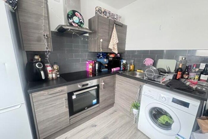 1 Bedroom Flat To Rent In Mackintosh Place Cardiff, CF24