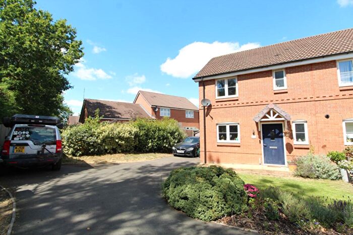 3 Bedroom End Of Terrace House For Sale In Fairway Meadows, Ullesthorpe, LE17