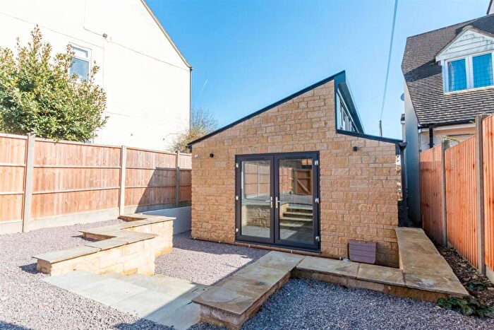 2 Bedroom Detached House To Rent In Westrip Lane, Stroud, GL5