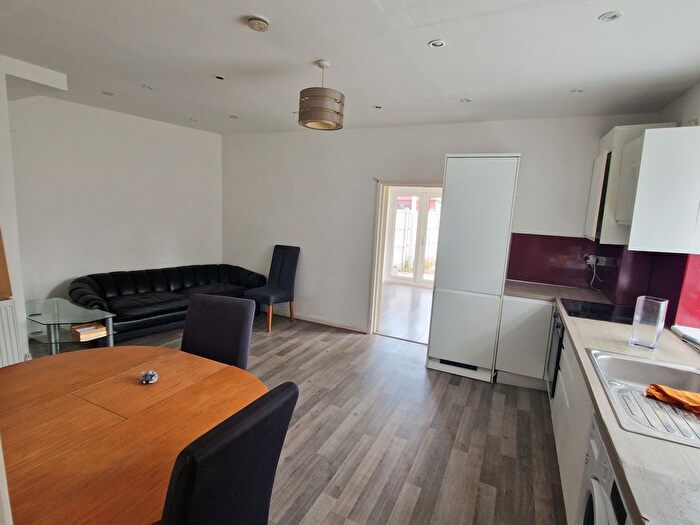 5 Bedroom Terraced House To Rent In Stockton Road, Tottenham, N17