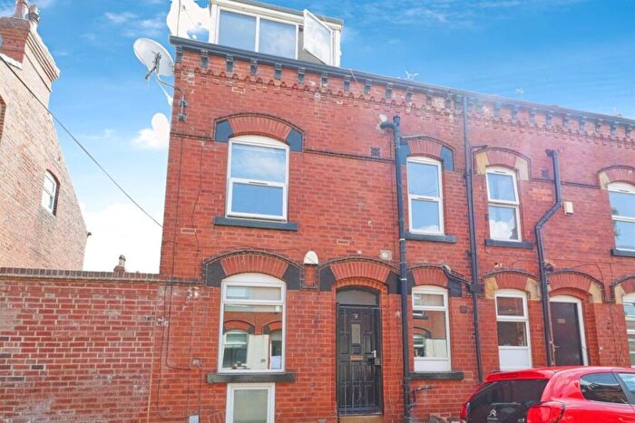 4 Bedroom House To Rent In Granby Place, Leeds, LS6