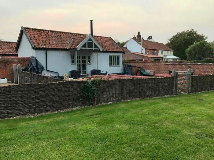 1 Bedroom Flat To Rent In Low Street, Hardingham, Norwich, NR9