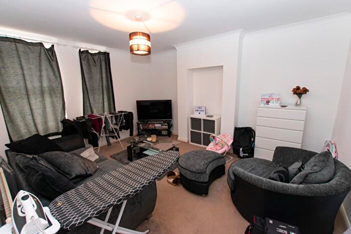 1 Bedroom Flat To Rent In - Westbourne Place, Hove, East Sussex, BN3