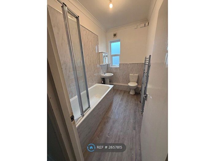 1 Bedroom Flat To Rent In Peckham, London, SE15