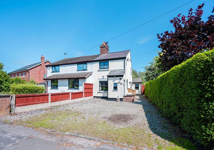 3 Bedroom Semi-Detached House For Sale In Barrow Nook Lane, Bickerstaffe, L39