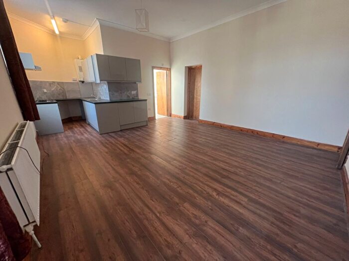 2 Bedroom Flat To Rent In Barking Road, London, London, E13