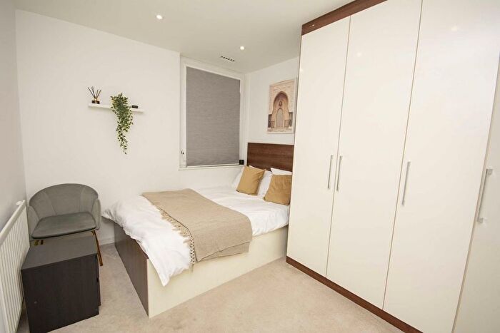 3 Bedroom Flat To Rent In Capitol Way, London, NW9
