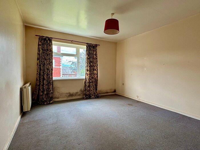 2 Bedroom Flat For Sale In Palmerston Court, Palmerstone Road, Ross-On-Wye, HR9