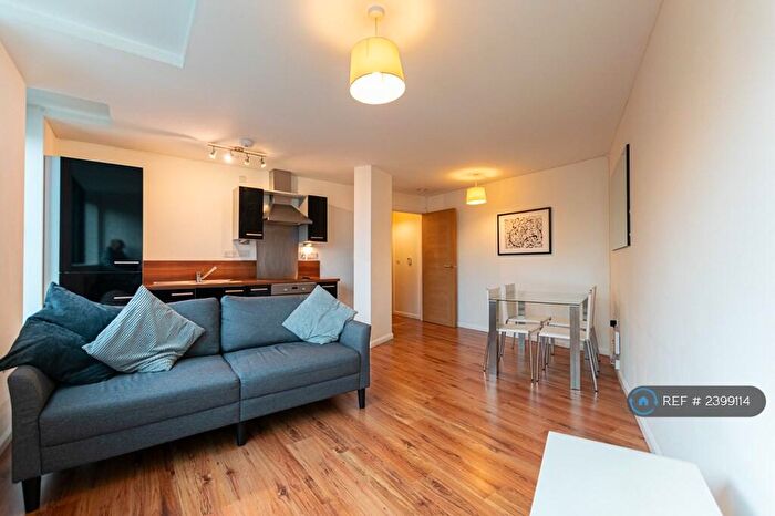 2 Bedroom Flat To Rent In Mann Island, Liverpool, L3