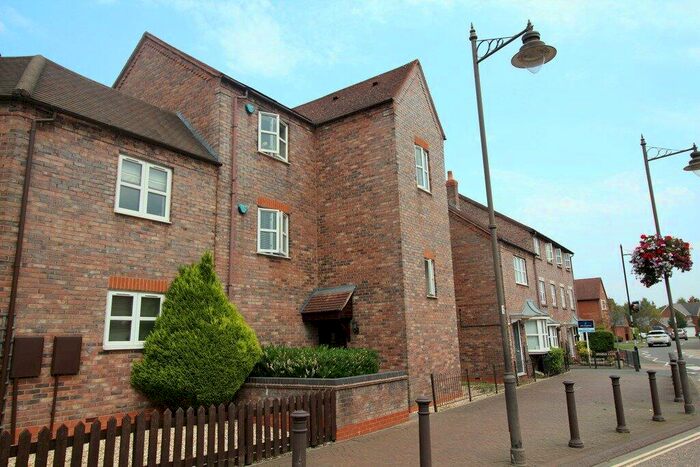 2 Bedroom Flat To Rent In Dickens Heath Road, Shirley, Solihull, B90