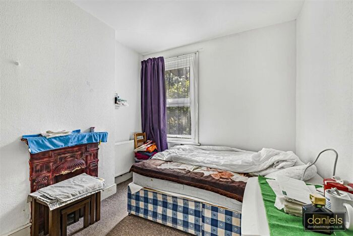 3 Bedroom End Terrace House For Sale In Herga Road, Harrow, HA3