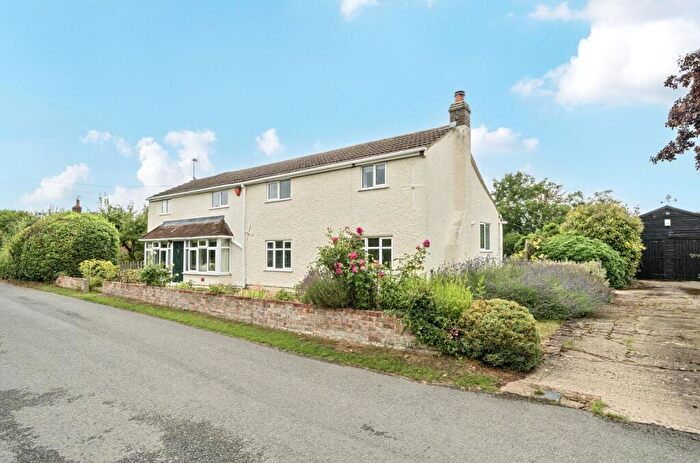 4 Bedroom House For Sale In Brook Street, Kingston Blount, OX39