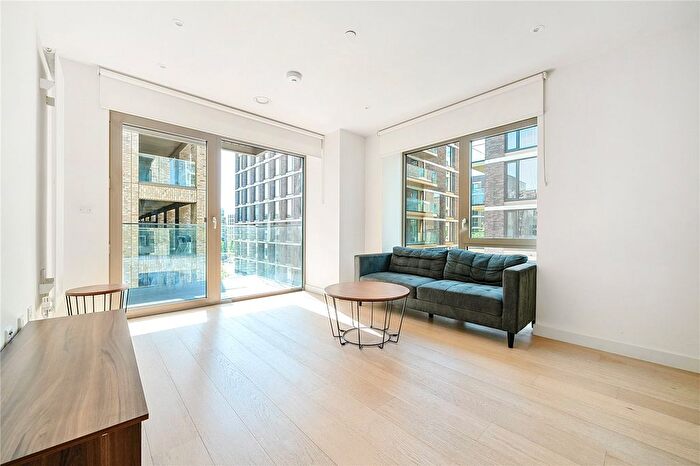 2 Bedroom Flat To Rent In Clipper Street, London, E16