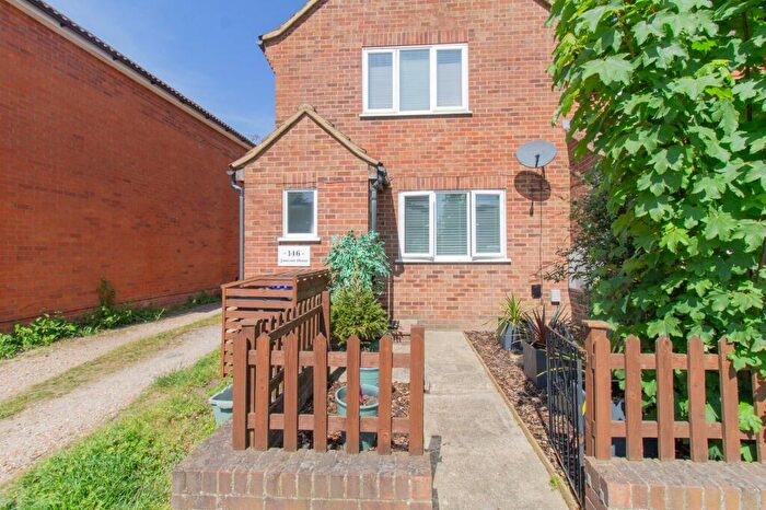 1 Bedroom Terraced House To Rent In Albert Street, Fleet, GU51