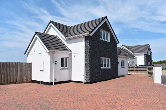 3 Bedroom Detached House For Sale In Old Portreath Road, Sparnon Gate, Redruth, Cornwall, TR16