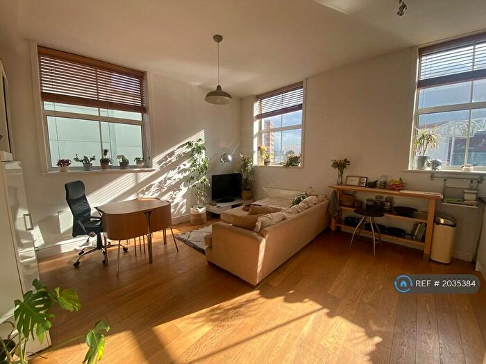 2 Bedroom Flat To Rent In Ashton, Bristol, BS3
