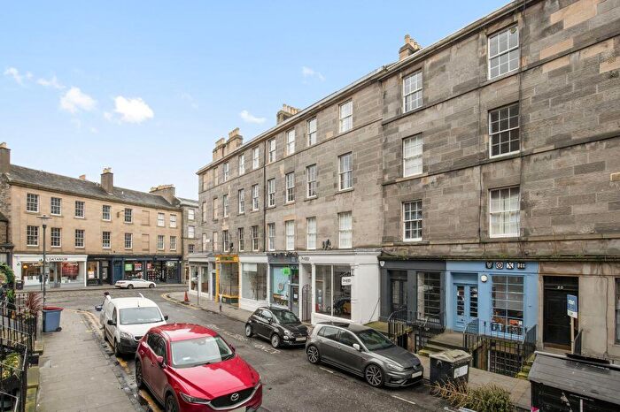 2 Bedroom Flat For Sale In St Stephen Street, Stockbridge, Edinburgh, EH3
