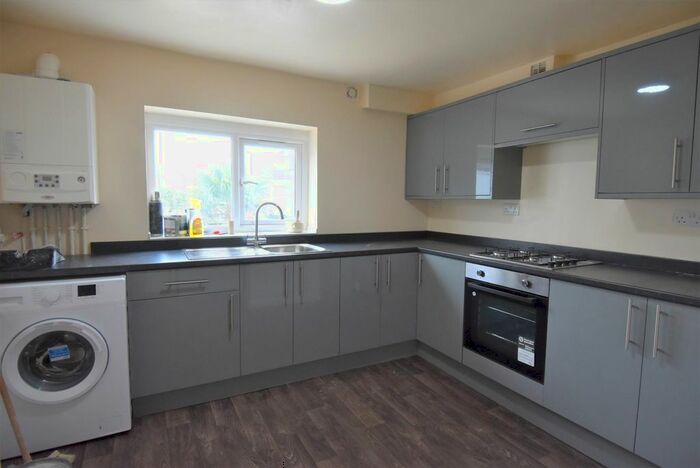 3 Bedroom Flat To Rent In St Marks Road, Easton, BS5