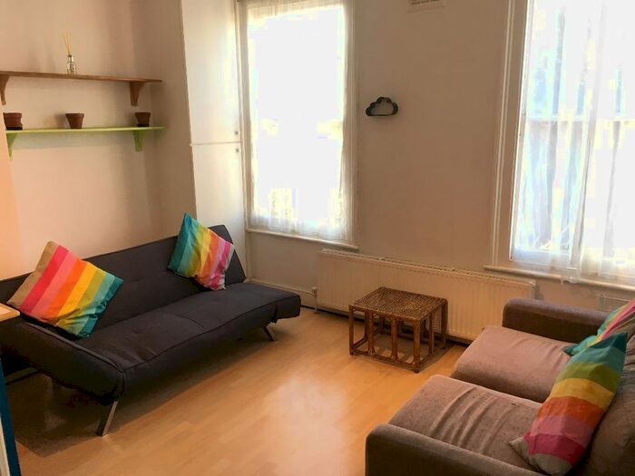 2 Bedroom Flat To Rent In Very Near Argyle Road Area, Ealing West, W13