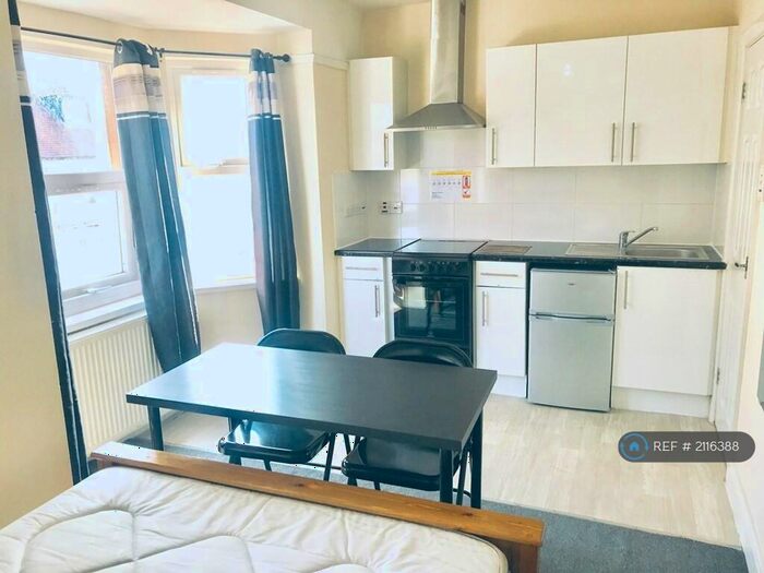 Studio To Rent In Southampton Street, Reading, RG1