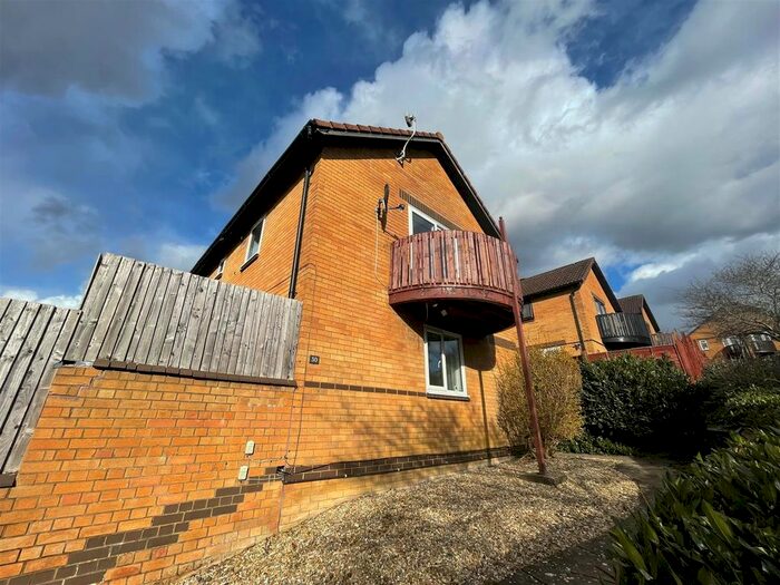 2 Bedroom Maisonette To Rent In Edmund Court, Shenley Church End, Milton Keynes, MK5