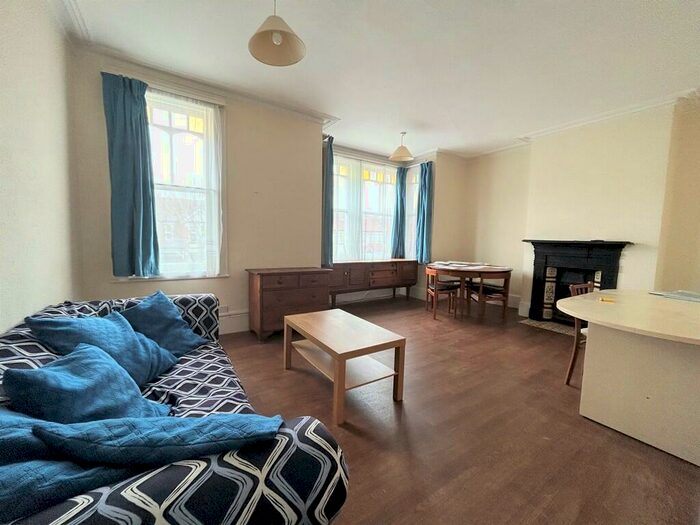 2 Bedroom Flat To Rent In Lansdowne Road, London, N17
