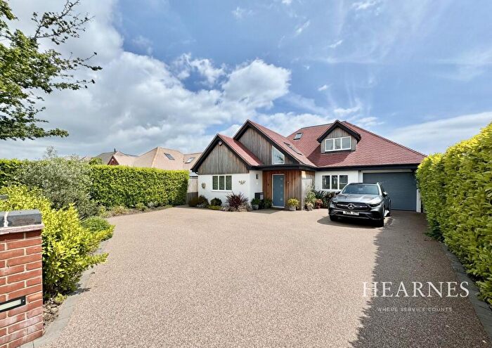 4 Bedroom Detached House For Sale In Dulsie Road, Talbot Woods, Bournemouth, BH3
