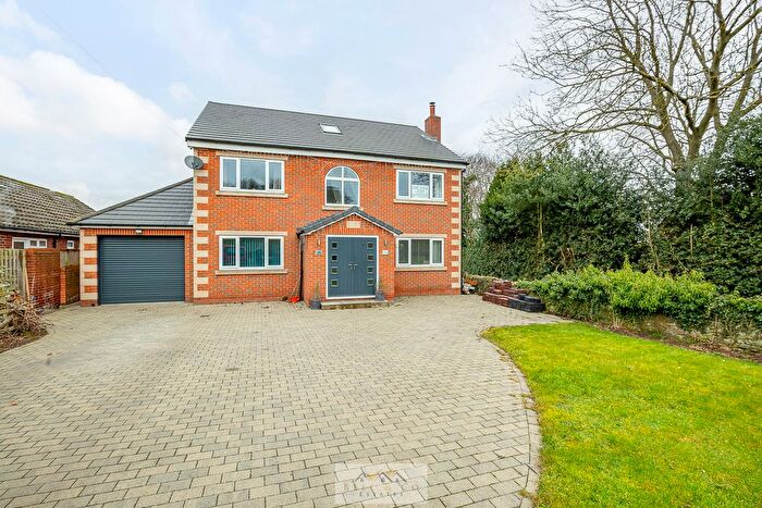 5 Bedroom Detached House For Sale In Thorpe Road, Harthill, Sheffield, S26