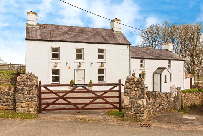4 Bedroom Detached House For Sale In Farmers Arms, Llanmadoc, West Glamorgan, SA3