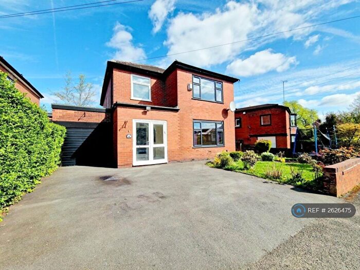 4 Bedroom Detached House To Rent In Butt Hill Drive, Prestwich, Manchester, M25