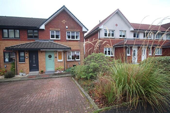 3 Bedroom End Of Terrace House For Sale In Killochend Drive, Greenock, PA15