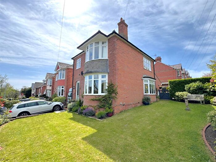 3 Bedroom Detached House For Sale In Icen Road, Radipole, DT3