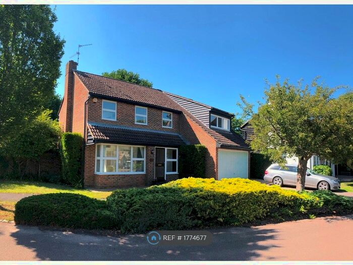 3 Bedroom Detached House To Rent In East Horsley, East Horsley, KT24