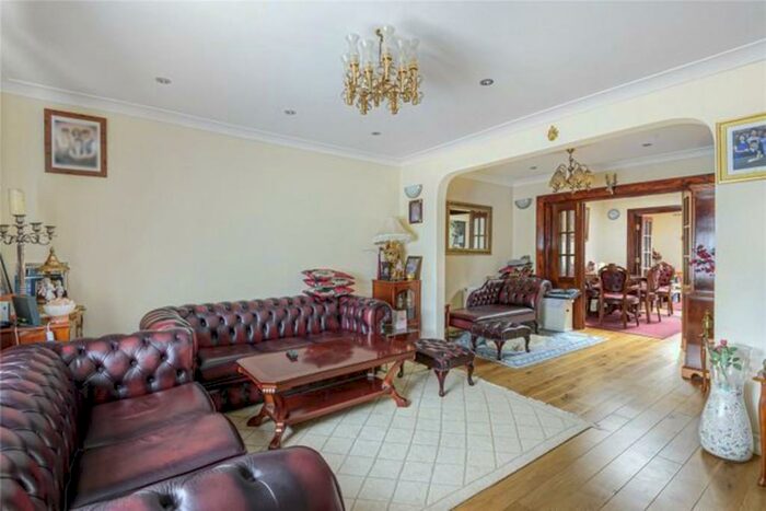 4 Bedroom Semi-Detached House To Rent In Church Lane, Harrow Weald, HA3